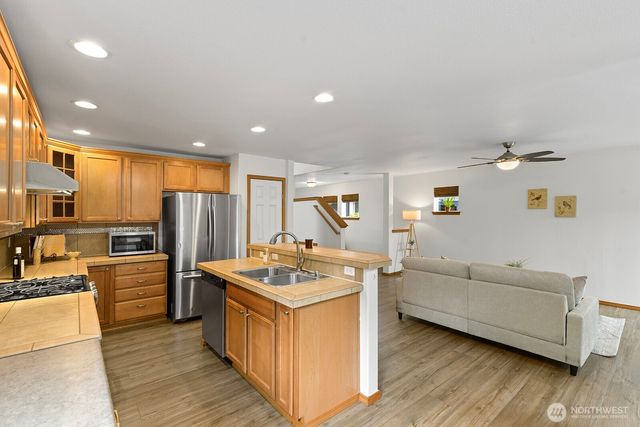 18312 104th St Court E, Bonney Lake, WA 98391