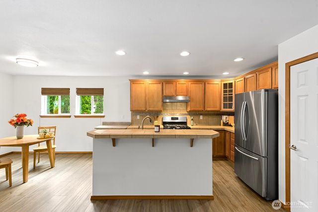 18312 104th St Court E, Bonney Lake, WA 98391
