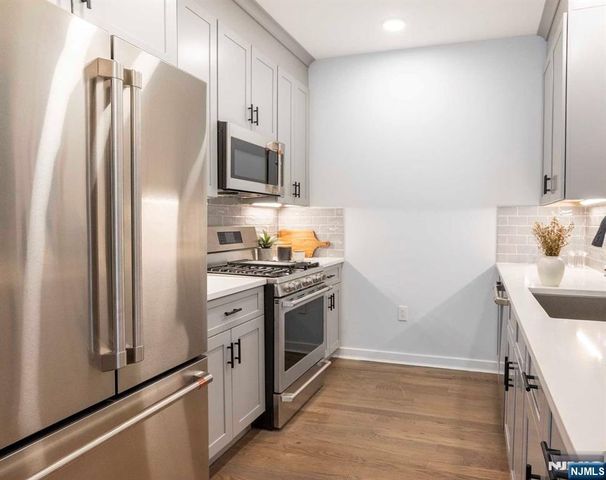 660 Bloomfield Avenue 403, Bloomfield, NJ 07003