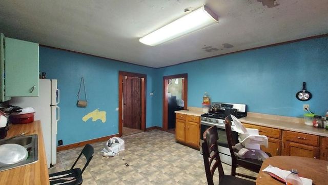 115 W 19th Street, Pittsburg, KS 66762