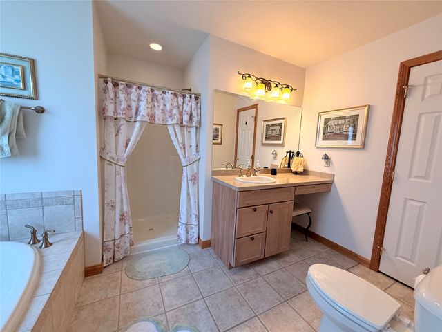 2680 SADDLEWOOD Drive, Waterford, PA 16441