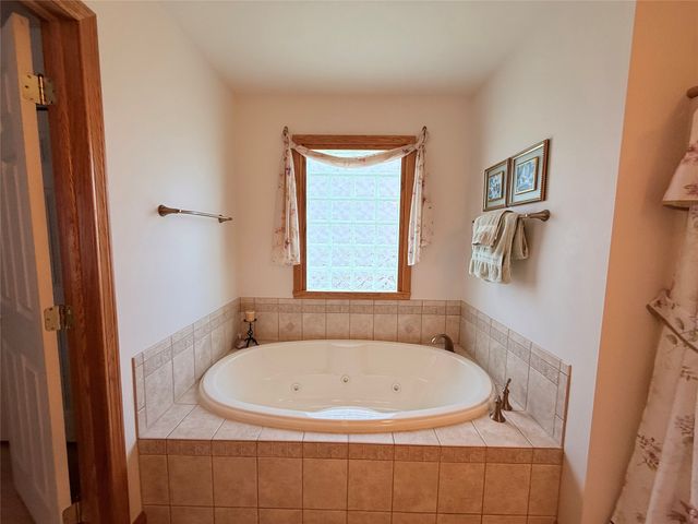 2680 SADDLEWOOD Drive, Waterford, PA 16441