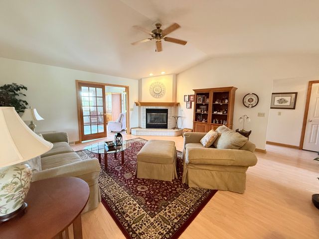 2680 SADDLEWOOD Drive, Waterford, PA 16441
