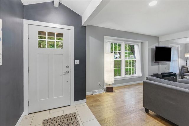 7209 W 54th Street, Overland Park, KS 66202