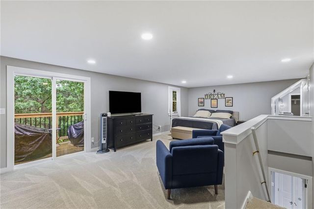 7209 W 54th Street, Overland Park, KS 66202