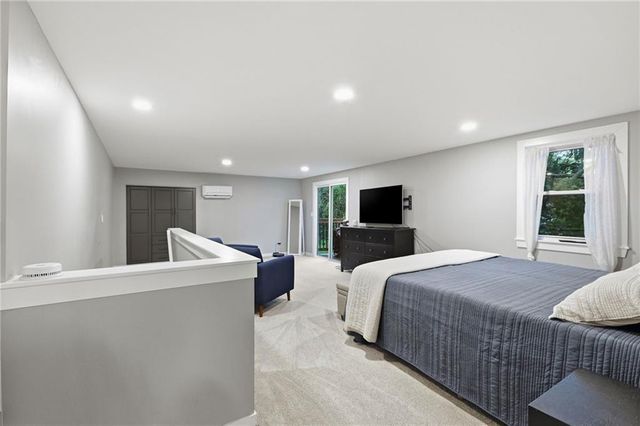7209 W 54th Street, Overland Park, KS 66202