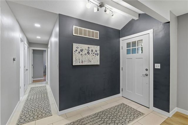 7209 W 54th Street, Overland Park, KS 66202