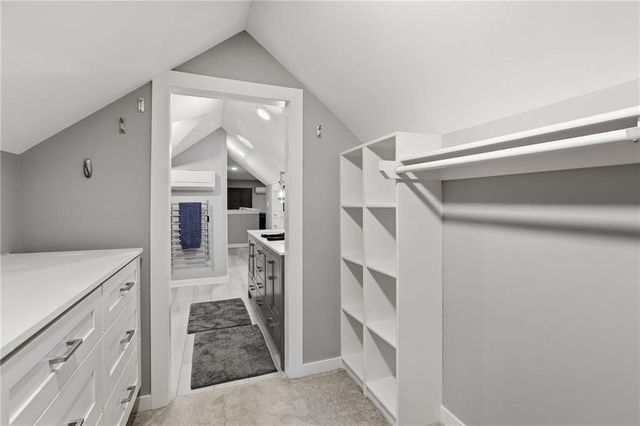 7209 W 54th Street, Overland Park, KS 66202
