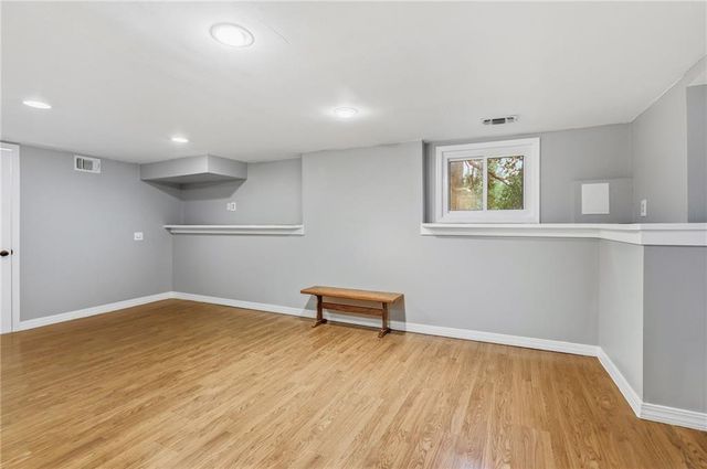 7209 W 54th Street, Overland Park, KS 66202