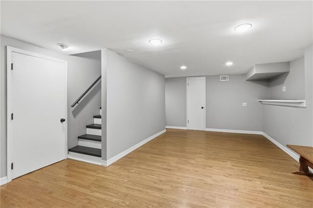 7209 W 54th Street, Overland Park, KS 66202