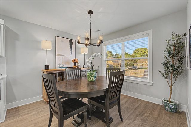 1650 N Quincy Avenue, Fayetteville, AR 72704