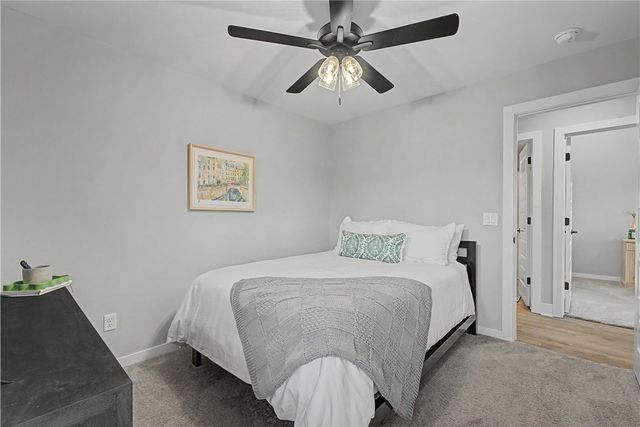 1650 N Quincy Avenue, Fayetteville, AR 72704