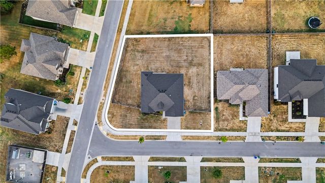 1650 N Quincy Avenue, Fayetteville, AR 72704