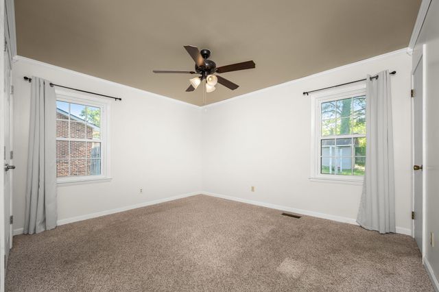 223 Skyview Ln, Tullahoma, TN 37388