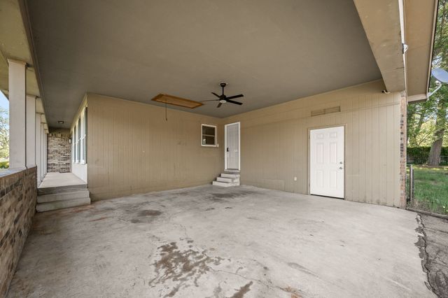 223 Skyview Ln, Tullahoma, TN 37388
