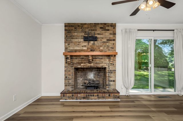 223 Skyview Ln, Tullahoma, TN 37388