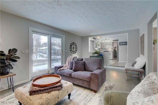 30505 Willoway Lane, Bay Village, OH 44140