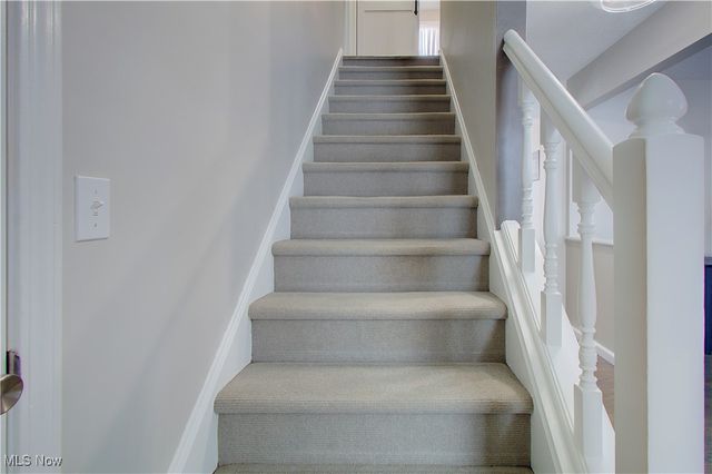 30505 Willoway Lane, Bay Village, OH 44140