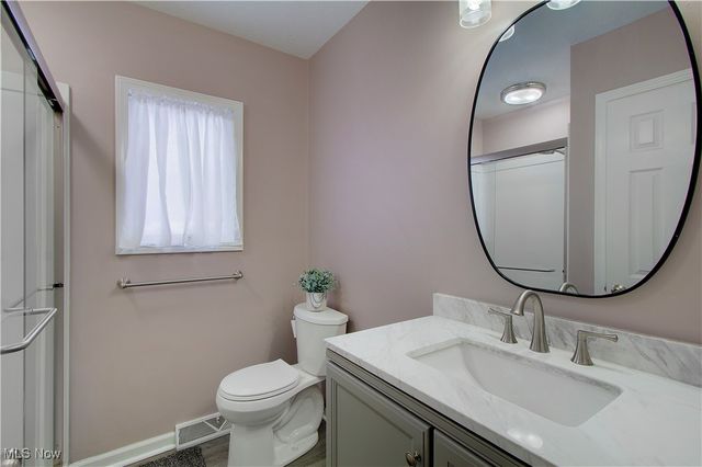 30505 Willoway Lane, Bay Village, OH 44140