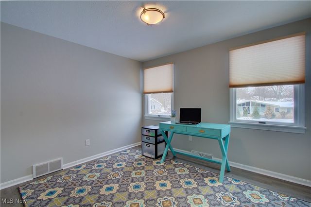 30505 Willoway Lane, Bay Village, OH 44140