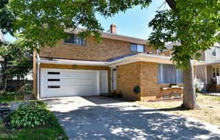 325 Overlook Park Drive, Cleveland, OH 44110