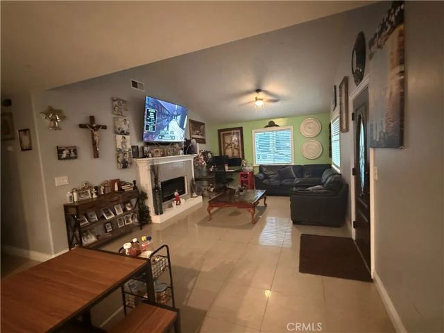 232 1 st, Perris, CA 92570