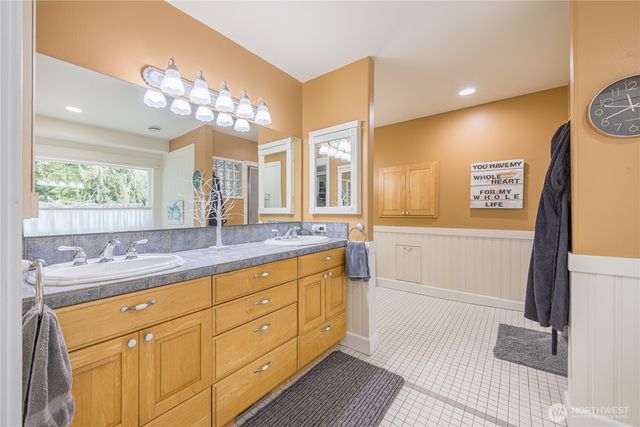 16 Owl Lane, Port Angeles, WA 98362