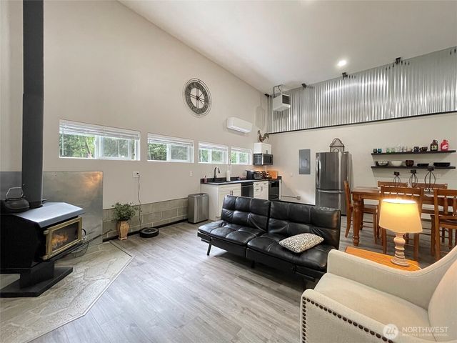 16 Owl Lane, Port Angeles, WA 98362