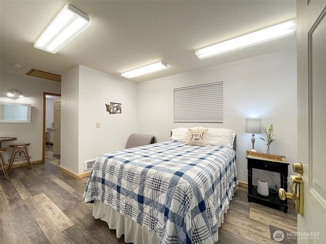 16 Owl Lane, Port Angeles, WA 98362