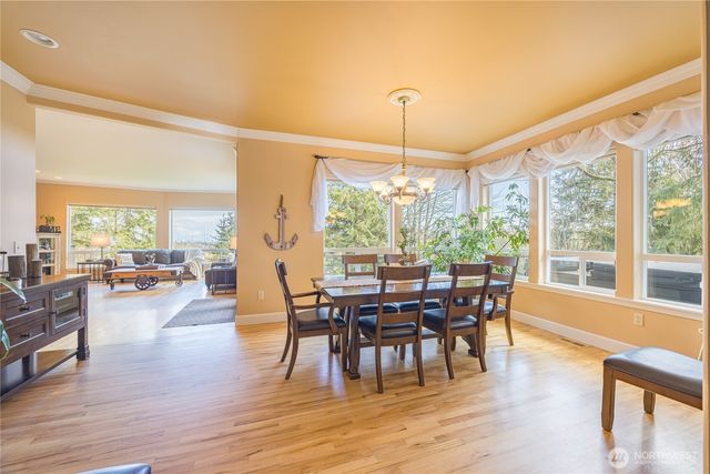 16 Owl Lane, Port Angeles, WA 98362