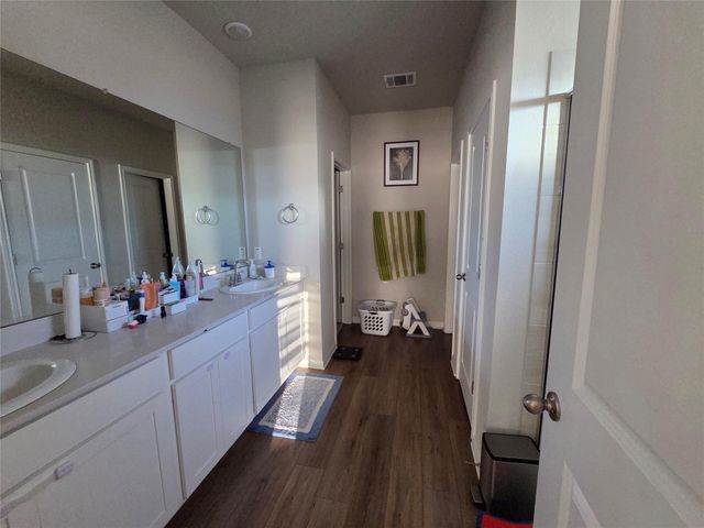 300 Windy Reed RD, Hutto, TX 78634