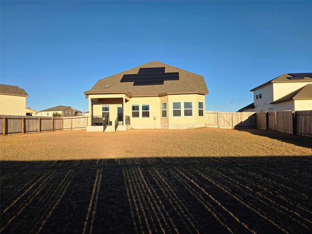 300 Windy Reed RD, Hutto, TX 78634