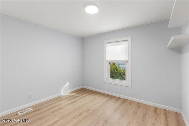 72 Deer Way, Englishtown, NJ 07726