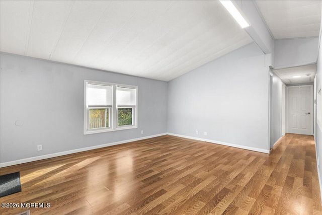 72 Deer Way, Englishtown, NJ 07726