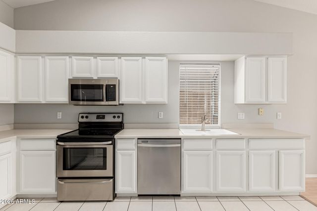 2243 E EDNA Avenue, Phoenix, AZ 85022