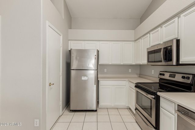 2243 E EDNA Avenue, Phoenix, AZ 85022