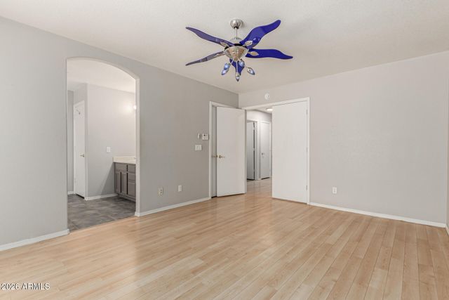 2243 E EDNA Avenue, Phoenix, AZ 85022