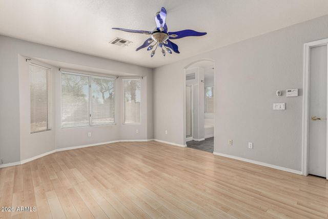 2243 E EDNA Avenue, Phoenix, AZ 85022