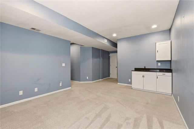 1804 NE Griffin Drive, Lee's Summit, MO 64086