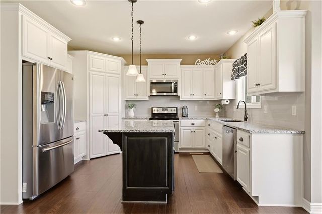 1804 NE Griffin Drive, Lee's Summit, MO 64086