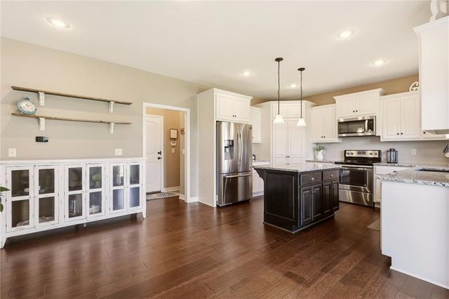 1804 NE Griffin Drive, Lee's Summit, MO 64086