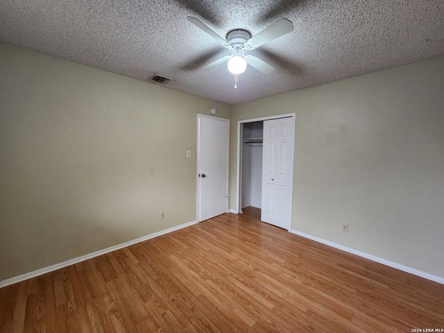 317 Briarwood Dr, New Braunfels, TX 78130