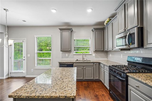 3883 Okefenokee Ridge, Loganville, GA 30052