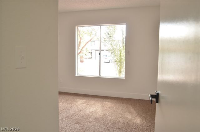 5028 Meadow Grove Court, Las Vegas, NV 89120