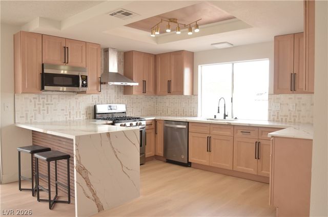 5028 Meadow Grove Court, Las Vegas, NV 89120