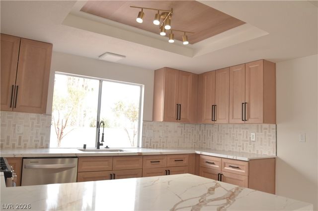 5028 Meadow Grove Court, Las Vegas, NV 89120