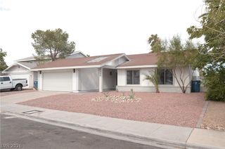 5028 Meadow Grove Court, Las Vegas, NV 89120
