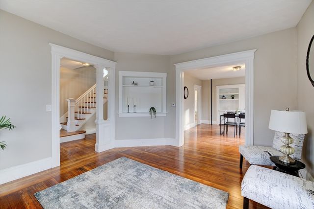 27 Ormond St, Springfield, MA 01108