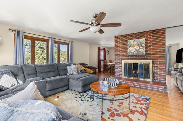 25 Belli Ave, Fitchburg, MA 01420