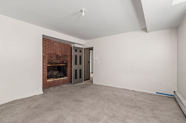 25 Belli Ave, Fitchburg, MA 01420